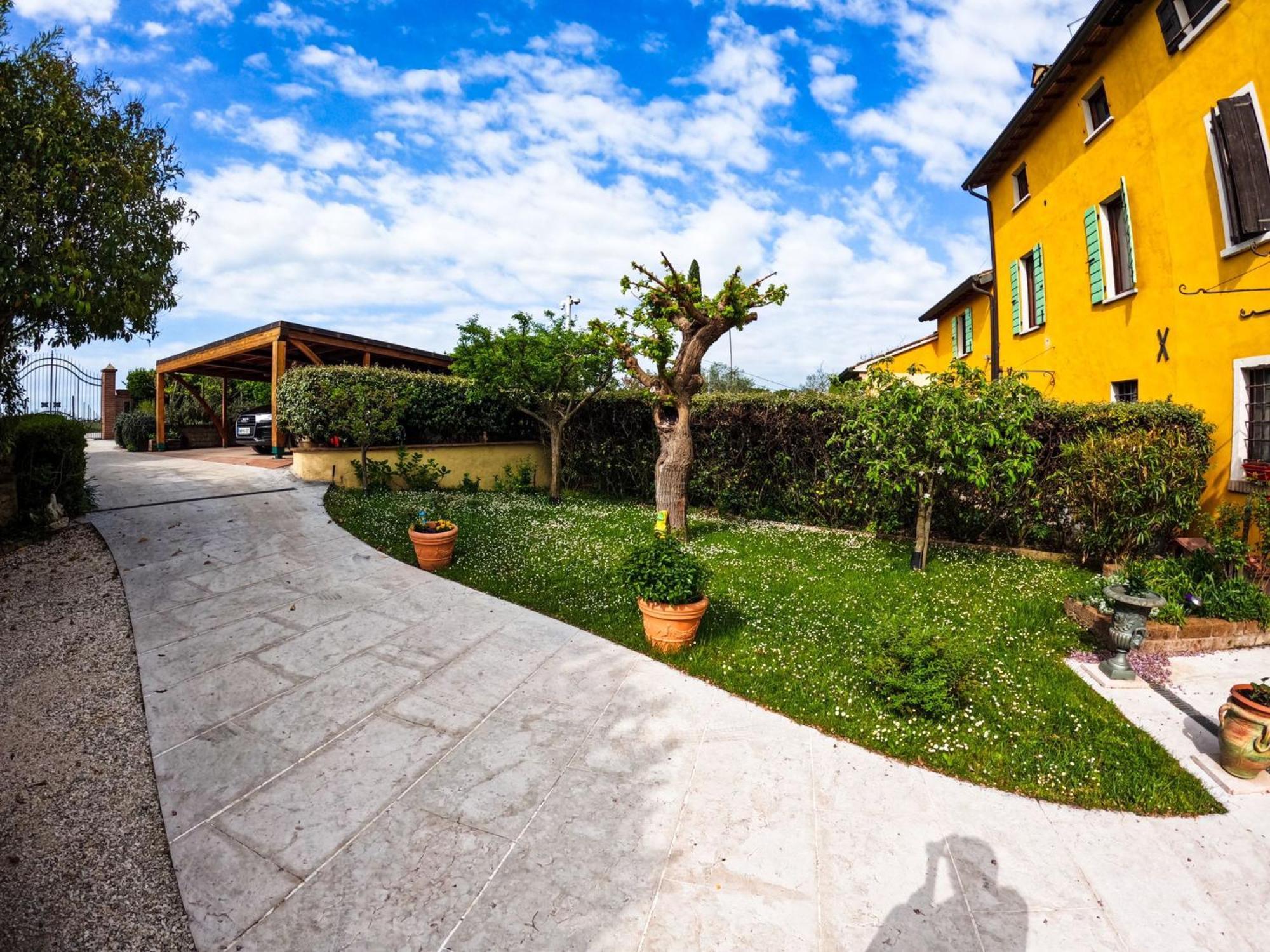 B&B Casacasina Monzambano Exteriér fotografie